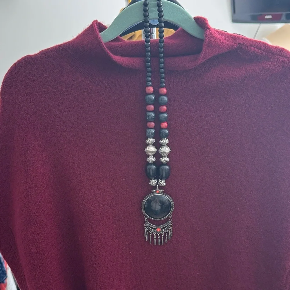 Express Maroon Sweater Large - Picture 8 of 8